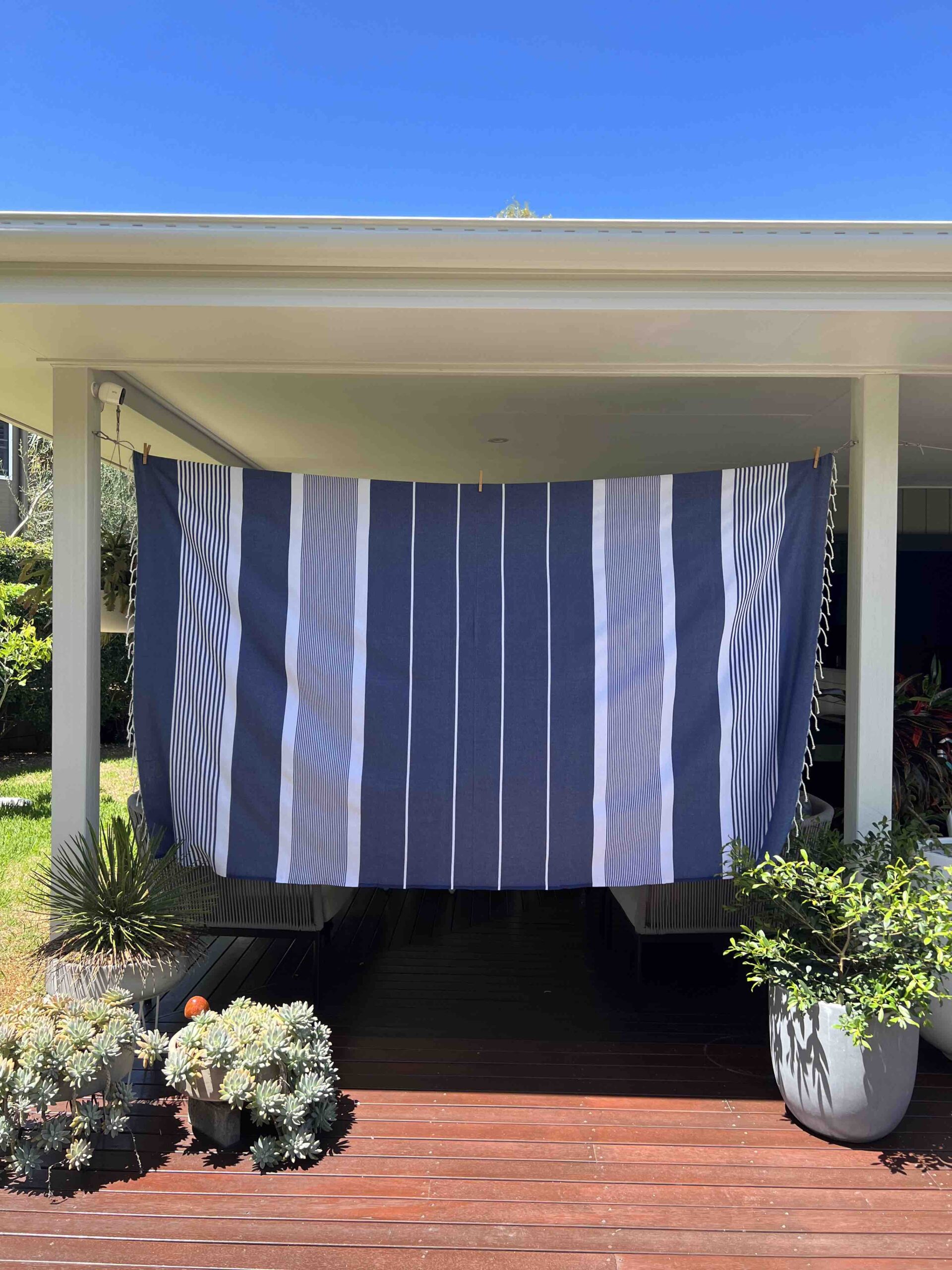 https://www.noosabeachtowels.com.au/wp-content/uploads/2020/02/Ibiza-XL-Navy-and-White-scaled.jpg